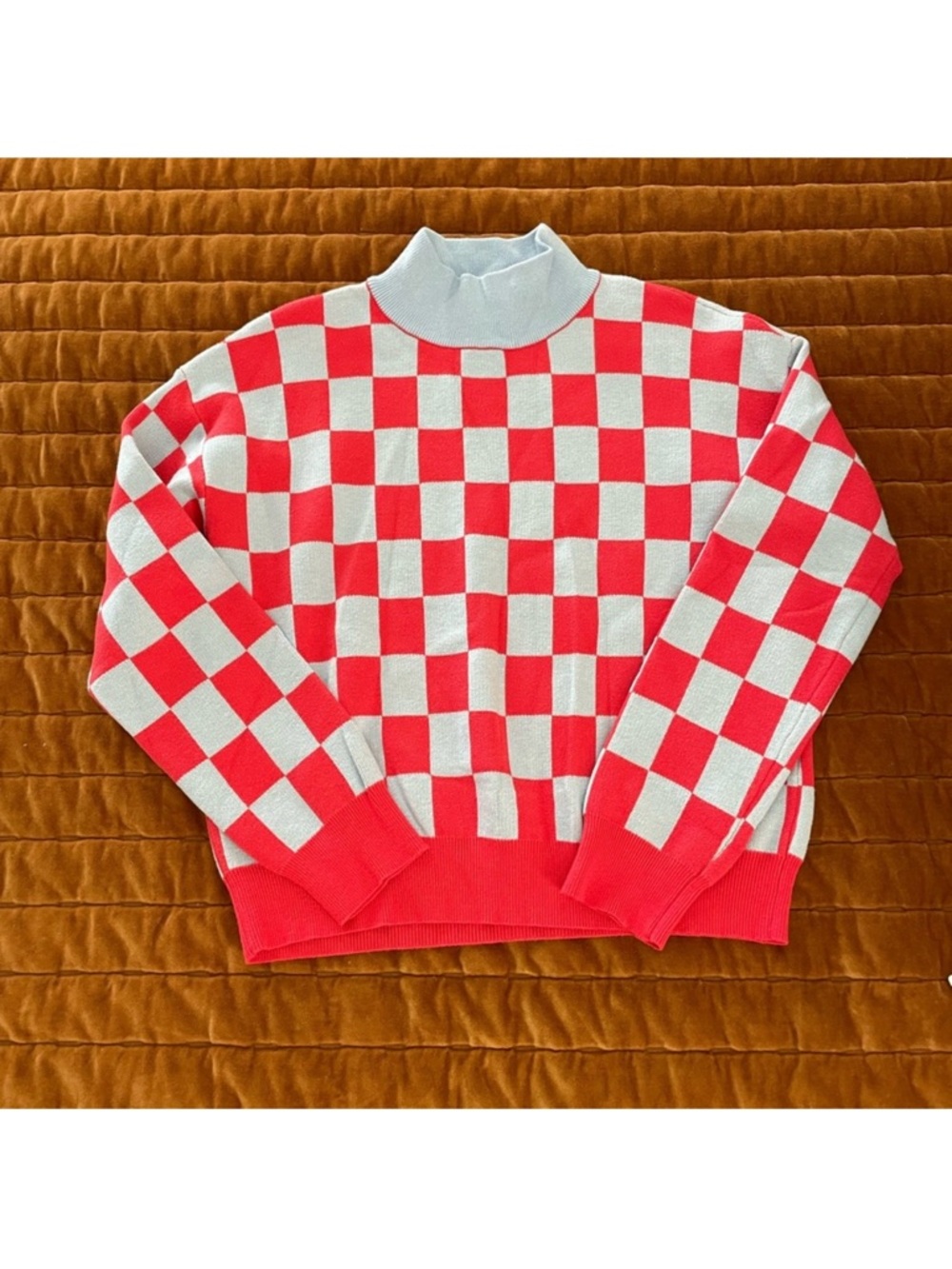 THML Sweater
